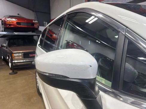 Used 2023 Chrysler Pacifica Touring-L FWD image 89