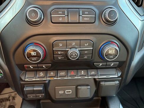 Used 2019 Chevrolet Silverado 1500 LT Trail Boss image 17