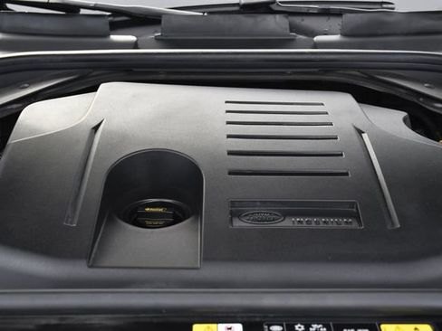 Used 2025 Land Rover Range Rover Sport SE AWD/4WD image 31