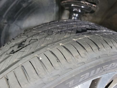 Used 2020 Subaru Ascent Limited w/ Technology Package AWD/4WD image 31