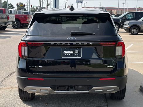 New 2026 Ford Explorer Active w/ Active Comfort Package AWD/4WD image 5