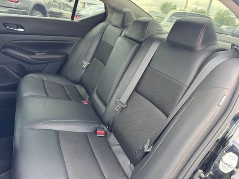 Used 2022 Nissan Altima 2.5 SR image 14