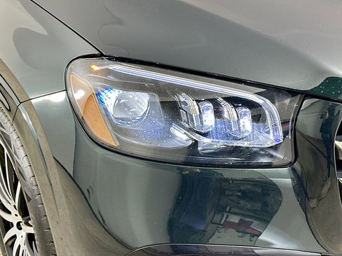 Certified 2025 Mercedes-Benz GLS 450 4MATIC image 39