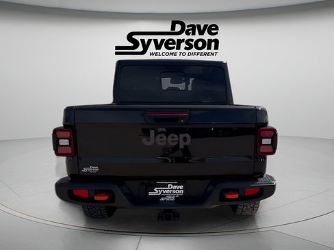 Used 2026 Jeep Gladiator Mojave AWD/4WD image 6