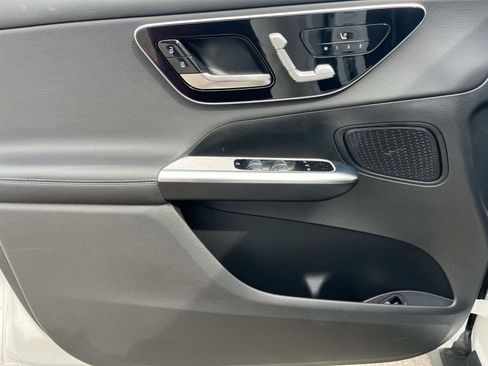Certified 2025 Mercedes-Benz GLC 300 image 18