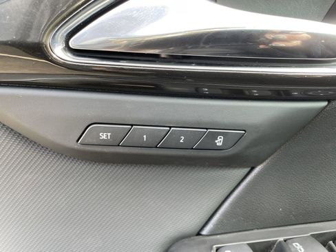 Used 2025 Buick Envision Preferred image 29