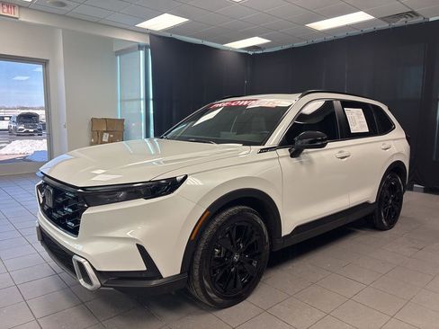 Used 2024 Honda CR-V Sport Touring image 8