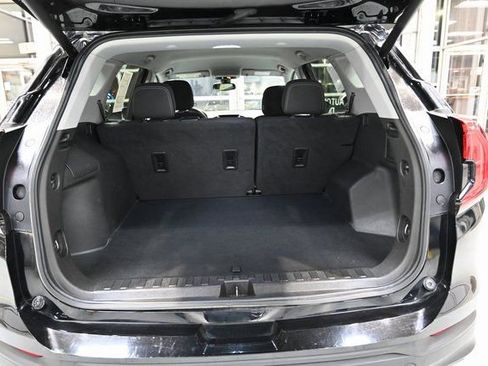 Used 2022 GMC Terrain SLE w/ Driver Convenience Package image 27