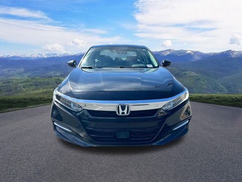 Used 2018 Honda Accord Hybrid image 9