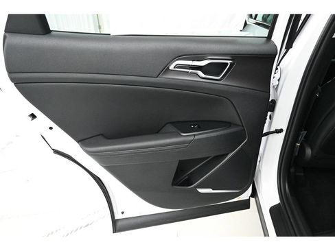 New 2026 Kia Sportage SX image 11