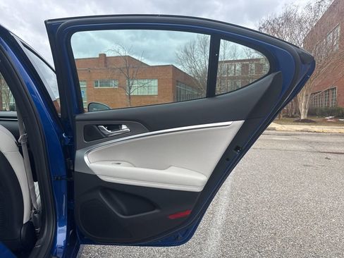 New 2026 Genesis G70 3.3T Sport Prestige image 28