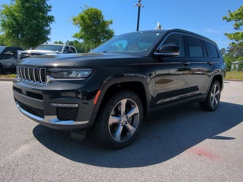 Certified 2022 Jeep Grand Cherokee L Limited AWD/4WD image 8