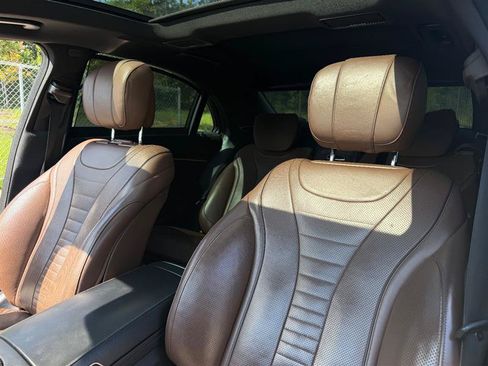 Used 2019 Mercedes-Benz S 560 4MATIC Sedan image 8