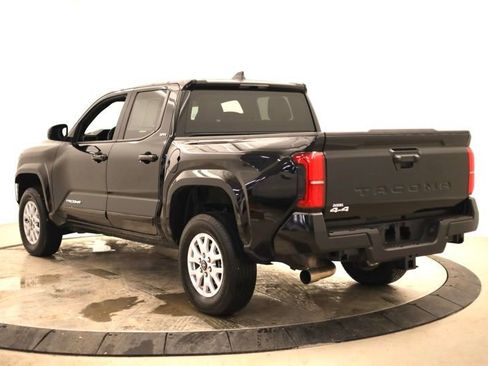 Certified 2025 Toyota Tacoma SR5 image 5