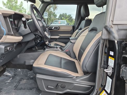 Used 2022 Ford Bronco Wildtrak AWD/4WD image 17