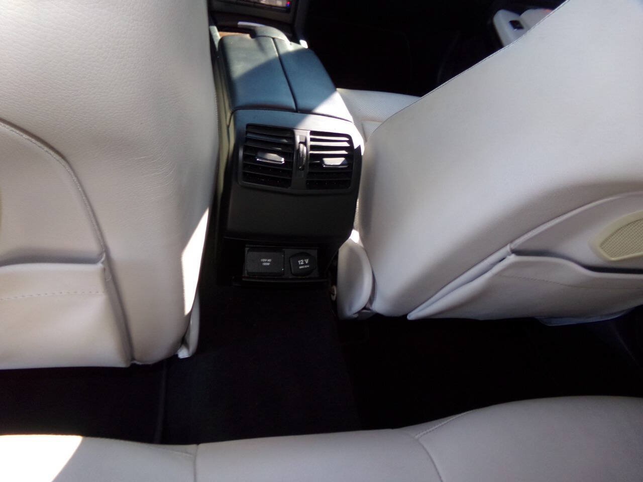 Used 2016 Mercedes-Benz E 350 4MATIC Wagon image 17