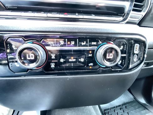 Used 2023 Chevrolet Silverado 1500 RST image 18