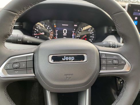 New 2026 Jeep Compass Limited image 8