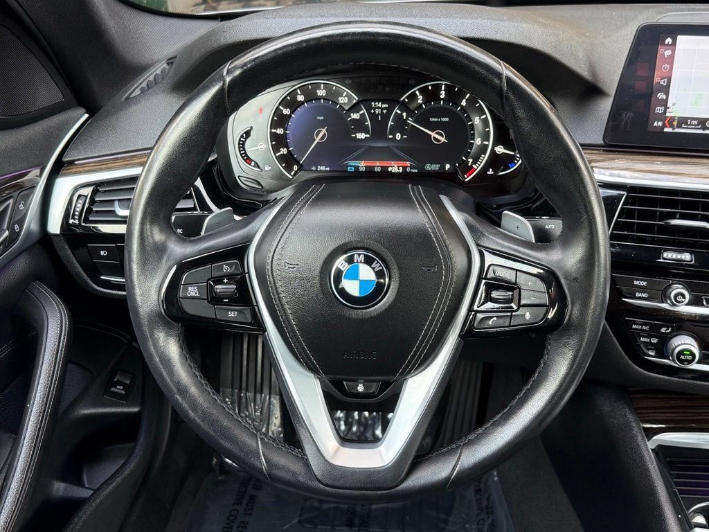 Used 2018 BMW 530i xDrive AWD/4WD image 32