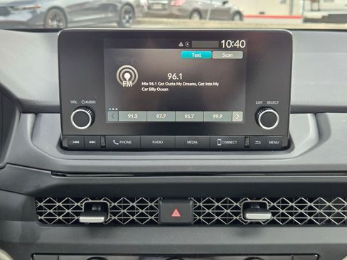 Certified 2025 Honda Accord SE image 17