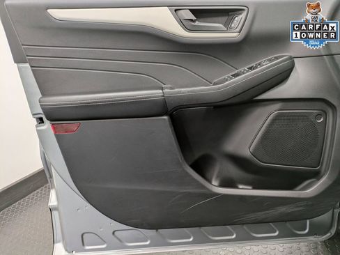 Used 2022 Ford Escape SE image 8