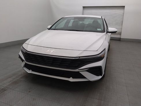 Used 2024 Hyundai Elantra SEL FWD image 15