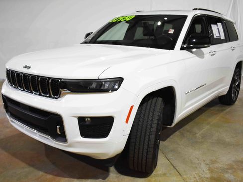 Used 2021 Jeep Grand Cherokee L Overland w/ Luxury Tech Group IV image 5