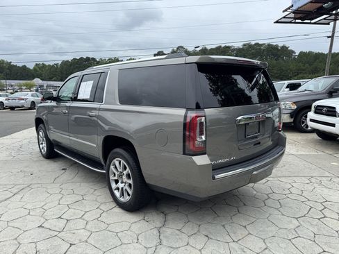 Used 2019 GMC Yukon XL Denali RWD image 12