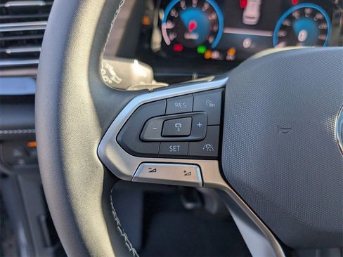 New 2026 Volkswagen Atlas SE image 16