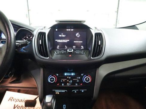 Used 2018 Ford Escape SEL image 12