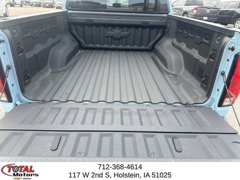 Used 2025 Chevrolet Colorado LT w/ Advanced Trailering Package AWD/4WD image 25