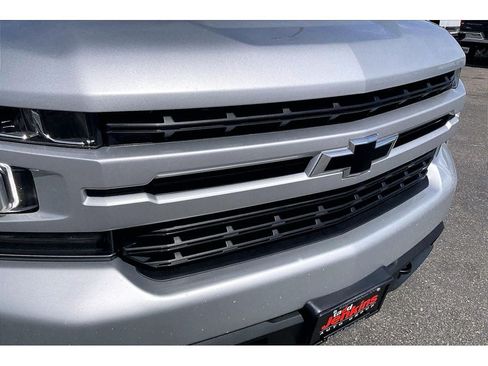 Used 2022 Chevrolet Silverado 1500 RST AWD/4WD image 31