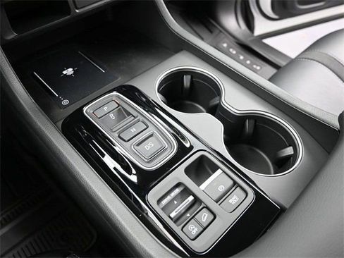 New 2025 Honda Pilot Touring image 22