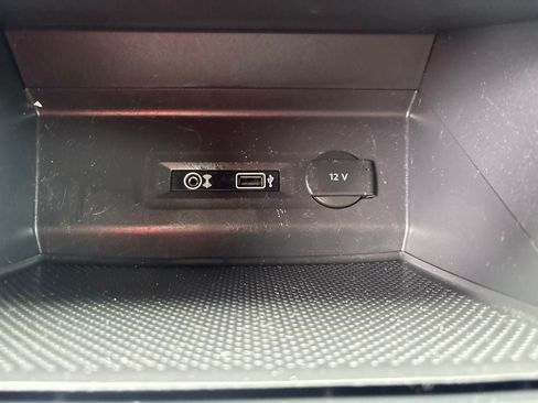 Used 2019 Volkswagen Atlas SE FWD image 24