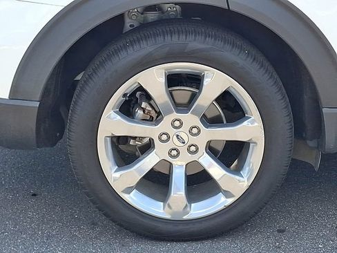Used 2020 Ford Explorer Platinum w/ Premium Technology Package AWD/4WD image 28