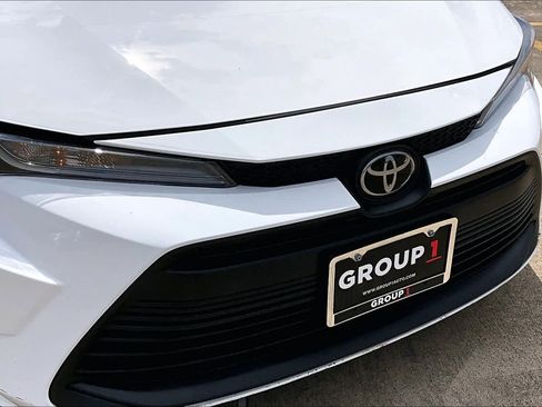 Used 2024 Toyota Corolla LE image 29