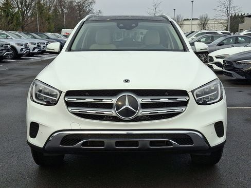 Certified 2021 Mercedes-Benz GLC 300 GLC 300 image 2