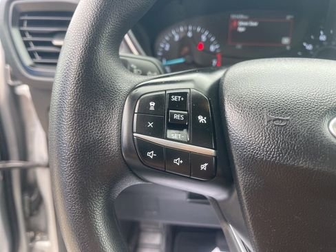 Used 2020 Ford Escape SE image 20