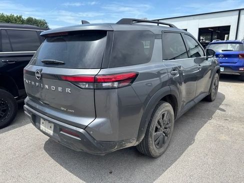Used 2022 Nissan Pathfinder SV AWD/4WD image 6