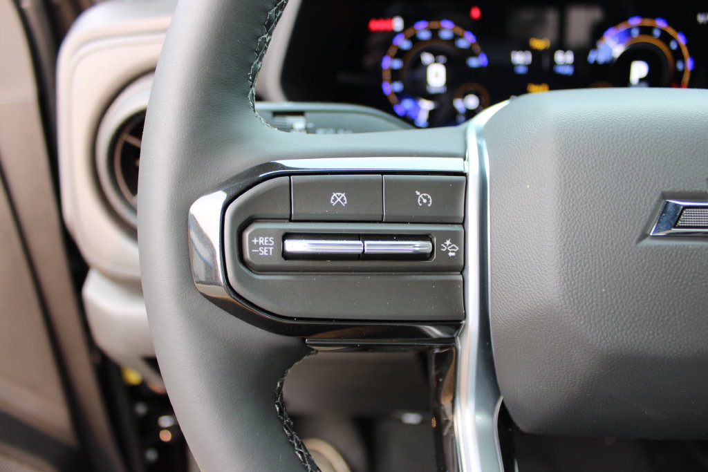 New 2026 Chevrolet Colorado Trail Boss w/ Midnight Edition AWD/4WD image 18