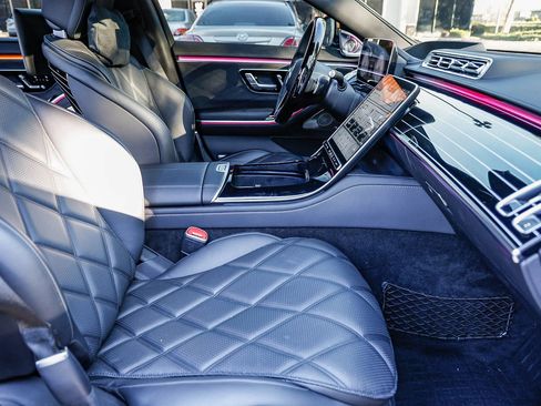 Certified 2023 Mercedes-Benz Maybach S 680 4MATIC image 16