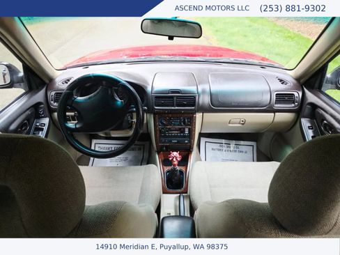 Used 2001 Subaru Forester L AWD/4WD image 13