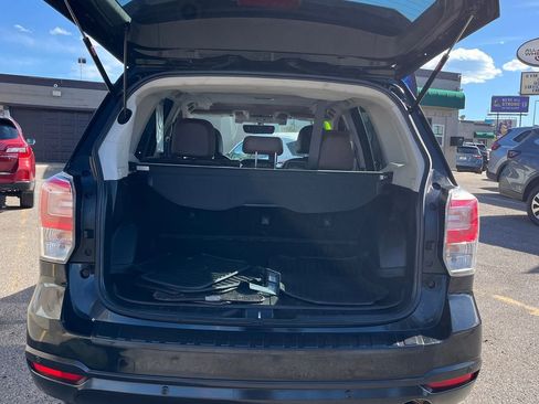 Used 2017 Subaru Forester 2.5i Touring AWD/4WD image 25