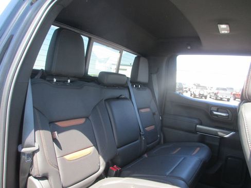 Used 2022 GMC Sierra 1500 AT4 w/ AT4 Premium Package image 28