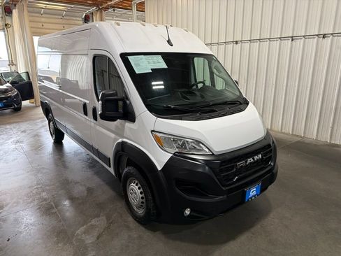 Used 2025 RAM ProMaster 2500 w/ Convenience Group FWD image 1