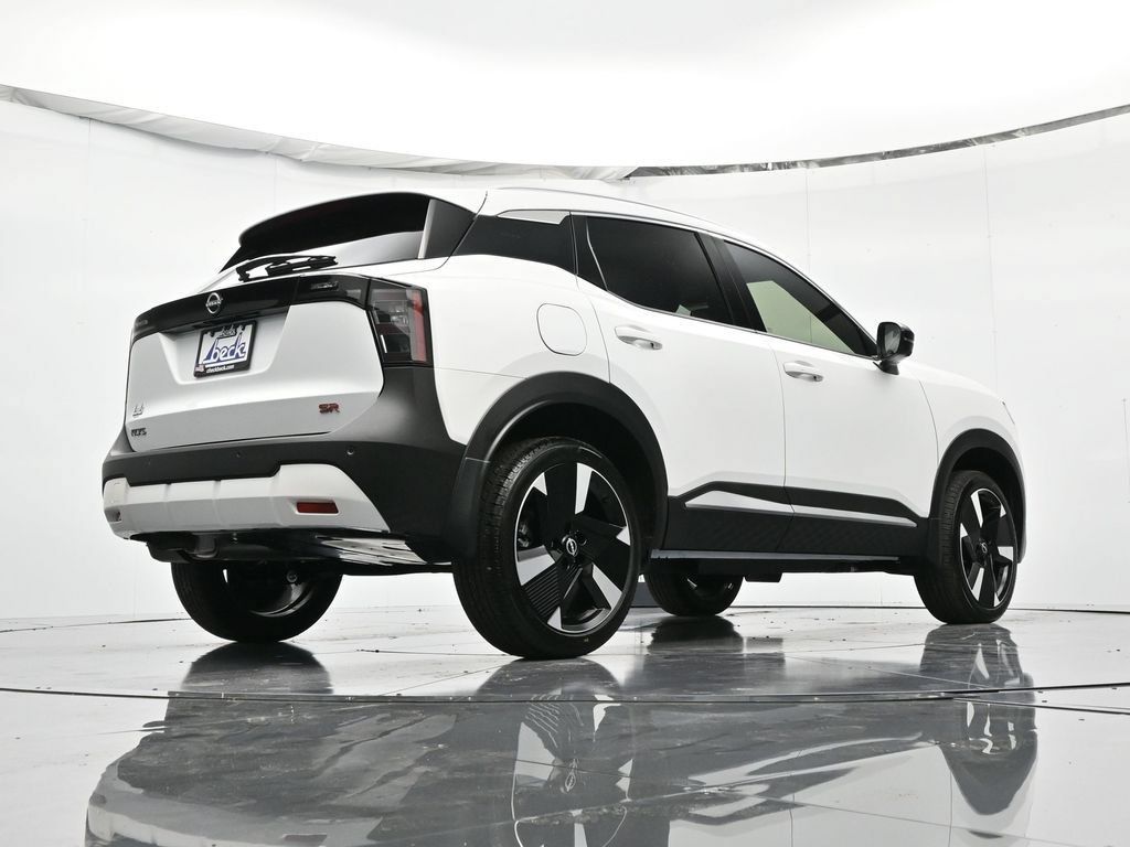 New 2026 Nissan Kicks SR FWD image 38