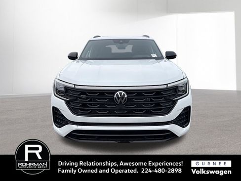New 2026 Volkswagen Atlas Cross Sport SEL R-Line AWD/4WD image 3