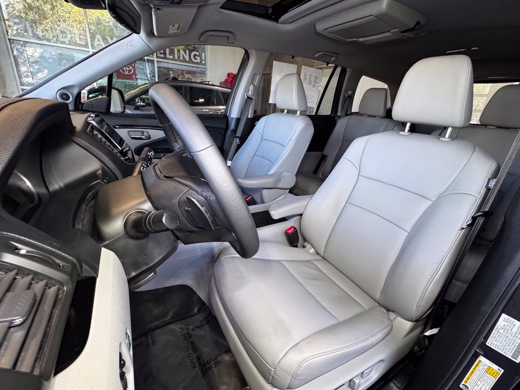 Used 2022 Honda Pilot Touring image 18