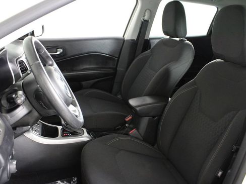 Used 2018 Jeep Compass Sport FWD image 19