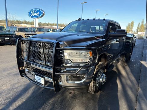 Used 2021 RAM 3500 Big Horn w/ Level 2 Equipment Group image 3